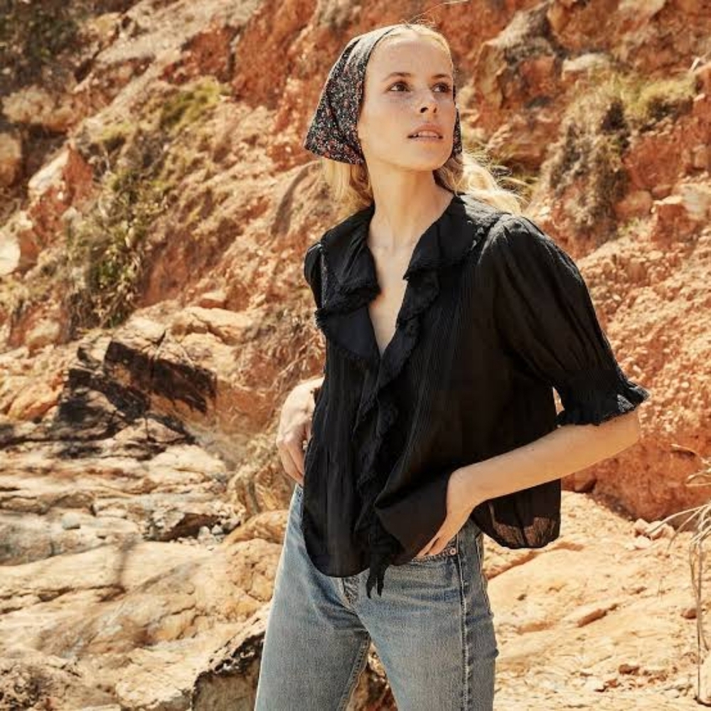 Doen Black Ruffled Henri Blouse